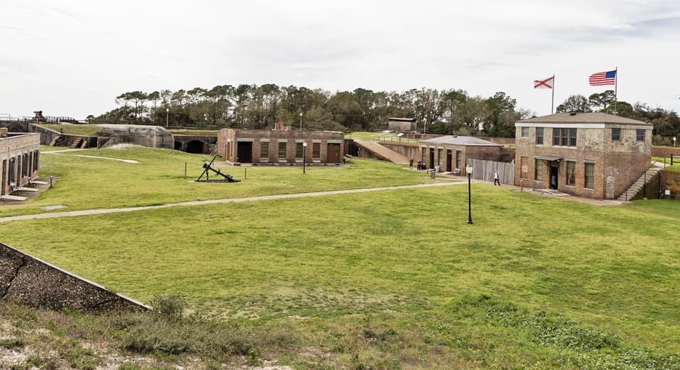 fort-gaines-hauntings