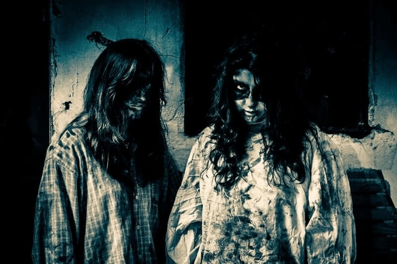 Fortress of Nightmares haunted house in Rhode Island possessed ghost firls