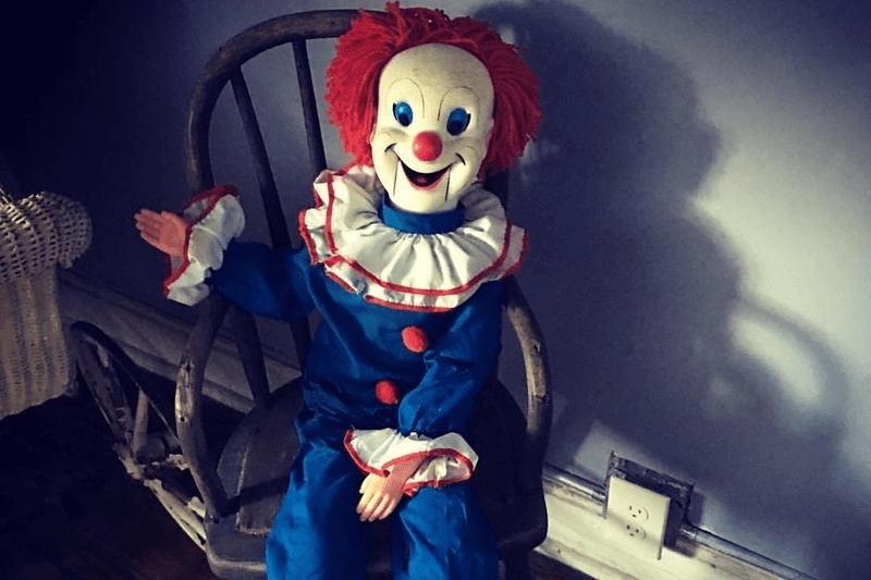 Haunted Museum & Voodoo Pharmacy haunted house in Louisiana creepy toy joker