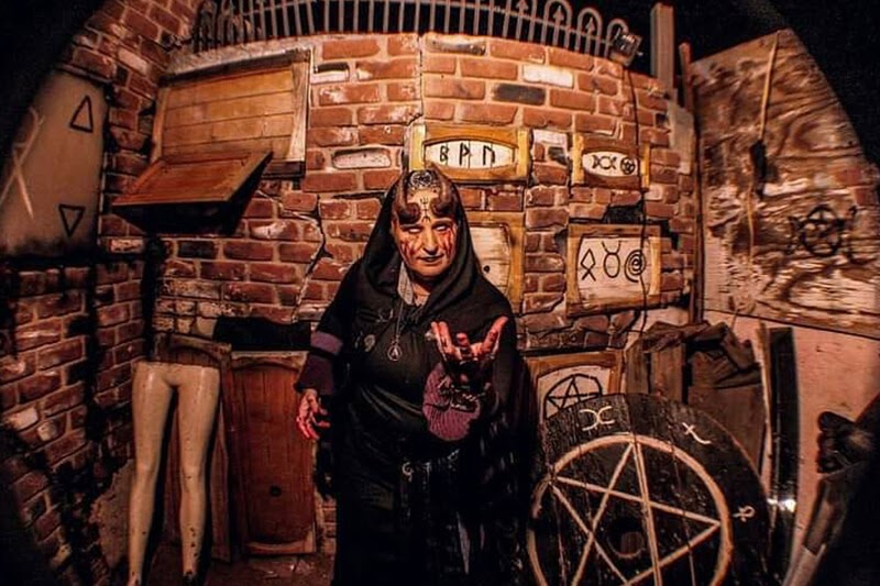 High Desert Haunted House in California featured image