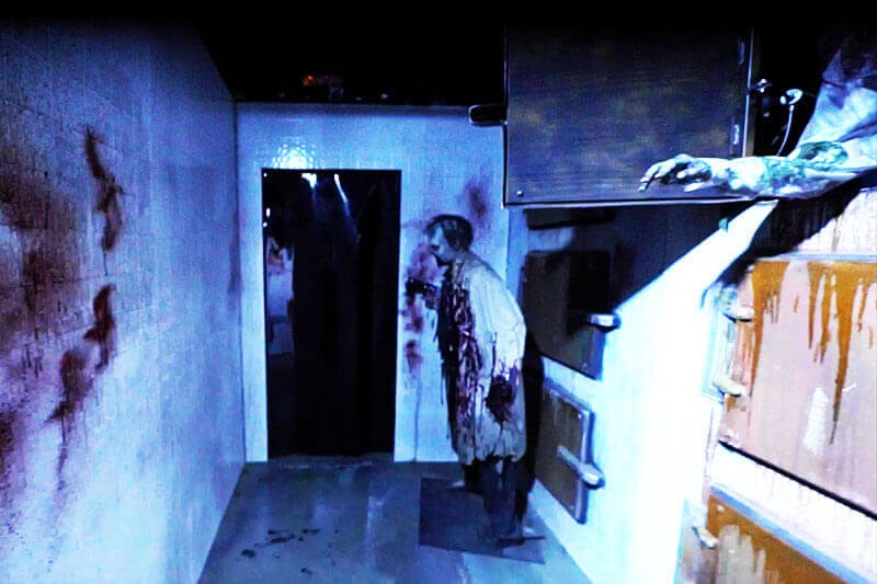 Jekyll & Hyde Haunted Asylum haunted house in New York zombie butcher
