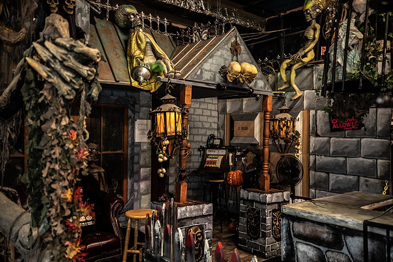 Reinke Brothers Haunted Mansion haunted house in Colorado