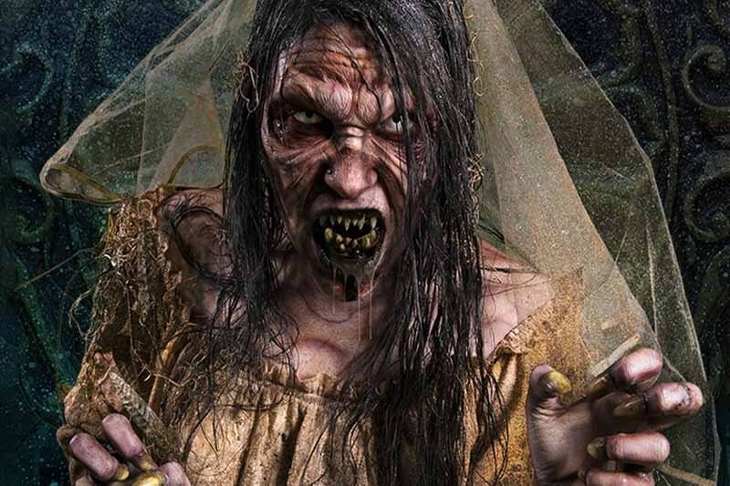 Terror On The Fox haunted house in Wisconsin scary zombie bride
